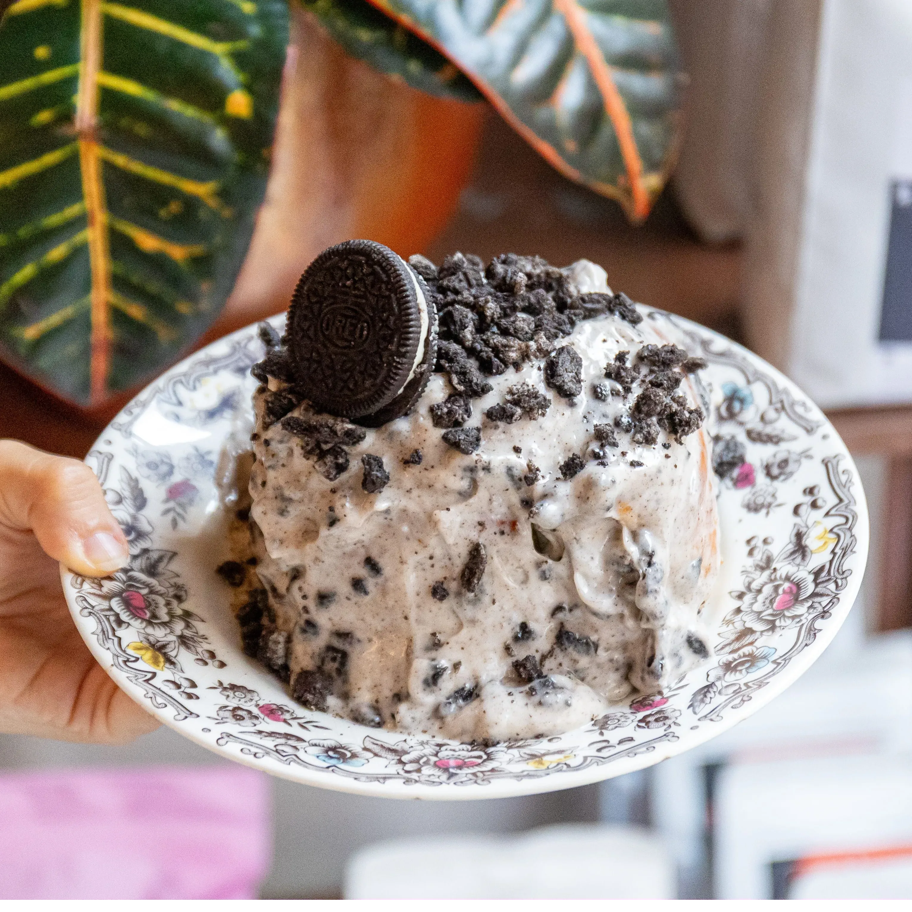 Oreo cinnamon roll with chocolate crumbles